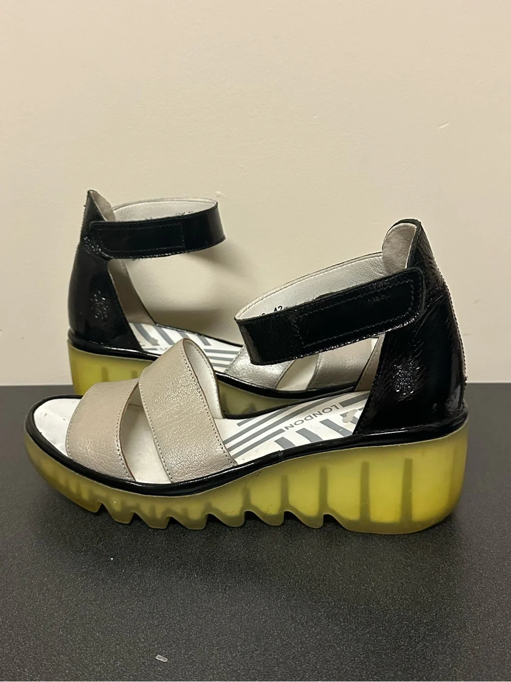 Fly London Bono Silver Leather Wedge Sandals Women’s 42 / US 11 Strappy Shoes